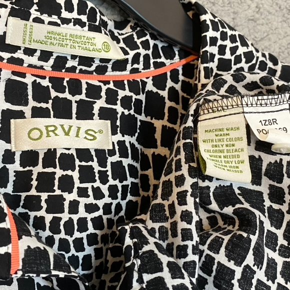 Orvis Wrinkle Resistant Button Up Blouse Black & White Print Size 18 - Picture 9 of 14